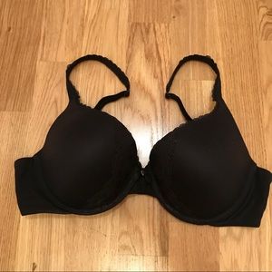 Victoria’s Secret body by Victoria bra